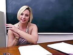 My Aunt Online | xvideosearch.com