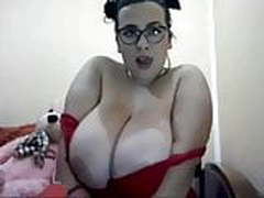 Domaca sisata kurvetina dize kurceve na webcam Online | xvideosearch.com