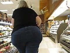 Granny has a mega fat wide ass Hot Clip | xvideosearch.com