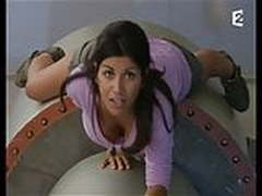 Reem - Fort Boyard (rouleaux) Full Video | xvideosearch.com
