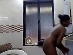 Sri lanka teen bath Free XXX | xvideosearch.com