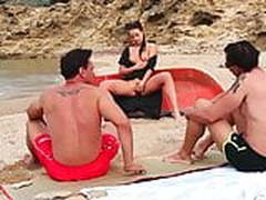 Beach DP For Brunette Hot Clip | xvideosearch.com