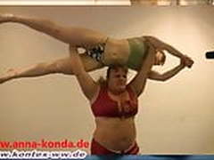 Strongest Heavyweight Female Bodybuilder vs Anna Konda Hot Clip | xvideosearch.com