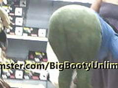 Massive Booty Green Camo Legging Chocolate Bending Full Video | xvideosearch.com