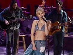 Miley Cyrus - Whyd You Only Call Me When Youre High HD | xvideosearch.com