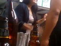 prostituta de grandes tetas en bar Free XXX | xvideosearch.com