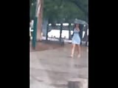 Potranca na chuva Online | xvideosearch.com