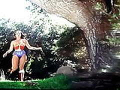 jacking to Wonder Woman Online | xvideosearch.com