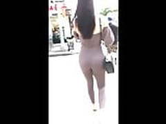 latina candid ass walking HD | xvideosearch.com