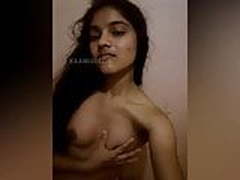 Shapely figured sri lankan girl Solo boobs show HD | xvideosearch.com