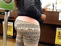 Big booty show off at Krogers...Leggings exclusive Free XXX | xvideosearch.com