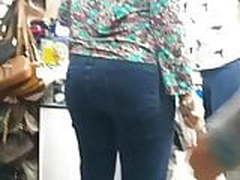 Milf gostosa fazendo compras Full Video | xvideosearch.com