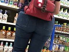 (Short clip) Peach Booty Stands up!!! Online | xvideosearch.com