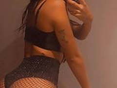 LarissaRibas Um Pequeno Flash De Shorts Curto 2019 HD Free XXX | xvideosearch.com