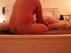 Milf getting a buttplug installed HD | xvideosearch.com