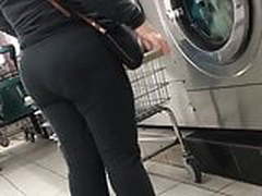 Milf Latina booty laundry duty Hot Clip | xvideosearch.com