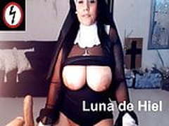 Me encanta esta Monja. ( 4 ) HD | xvideosearch.com