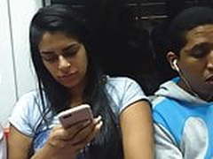 Gostosa provocando no trem Online | xvideosearch.com