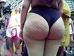 The biggest butt in Carnival HD | xvideosearch.com