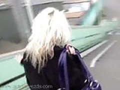 Inga in the park. HD | xvideosearch.com