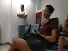 Candid barefoot girl feet in flip flops toenails Hot Clip | xvideosearch.com