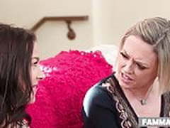 Free Spirit MILF and Niece Massaging HD | xvideosearch.com