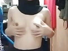 Siti bebenah Free XXX | xvideosearch.com