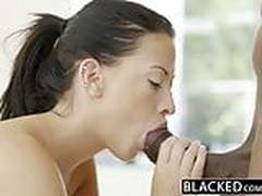 Cute girl fucked by black cock and drilling deep in her puss Online | xvideosearch.com