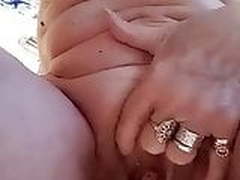 Josie 73 fait pipi Free XXX | xvideosearch.com