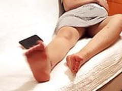 Gfs asss leg sole show, dangling little feets HD | xvideosearch.com