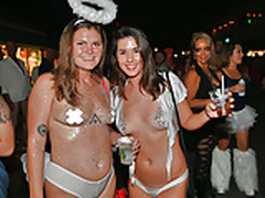 Nude Flashfest Sexy Street Sluts Uncovered Online | xvideosearch.com