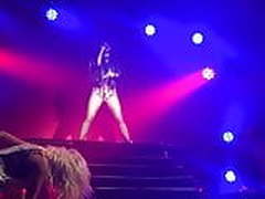 Nicole Scherzinger performing Poison Hot Clip | xvideosearch.com