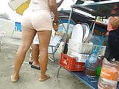 Gostosa de Shortinho na Praia Online | xvideosearch.com