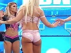 Mandy Rose vs Alexa Bliss - WWE SmackDown Hot Clip | xvideosearch.com