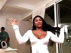 Kitty Online | xvideosearch.com