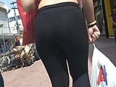 Ruivinha gostosa passeando no centro de Osasco Free XXX | xvideosearch.com