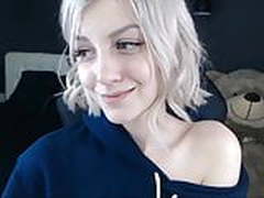 Beautiful and Sexy Russian Girl on Webcam HD | xvideosearch.com