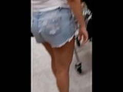 De shortinho no mercado Hot Clip | xvideosearch.com