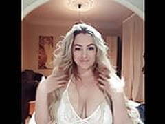 hottest belly dancer 2020 Online | xvideosearch.com