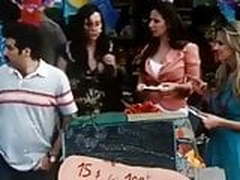 Kate McKinnon smoking mores 120s Hot Clip | xvideosearch.com