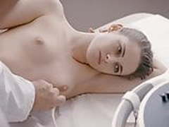 Kristen Stewart - Personal Shopper (2016) Hot Clip | xvideosearch.com