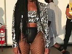 IZA Muito gostosa mostrando a Bunda Full Video | xvideosearch.com