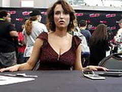 Milana Vayntrub - New York Comic-Con 2018 Hot Clip | xvideosearch.com