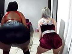 Leticia Marches Dancando Funk com sua amiga Rabuda Online | xvideosearch.com