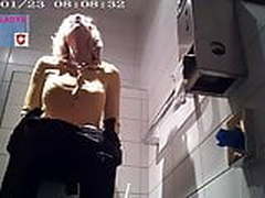 Heimliche Toiletten Kamera 005 HD | xvideosearch.com