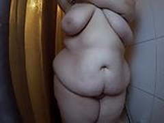 BBW Girl Masturbating in Shower Online | xvideosearch.com