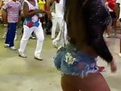 GracyanneBarbosa Sambando De Shorts Curto 1 2019 HD Hot Clip | xvideosearch.com