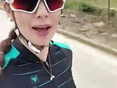 Mai Rebelo Role de bike Online | xvideosearch.com