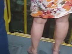 Pezinho tesudo da puta no onibus - Hot feet in bus Hot Clip | xvideosearch.com