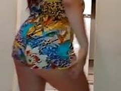 Rabuda mostrando o que sabe Online | xvideosearch.com